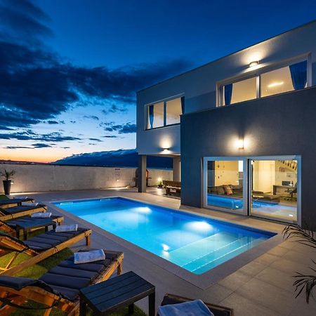 Luxury Villa Noemi Razanac Luaran gambar
