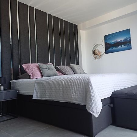Luxury Villa Noemi Razanac Luaran gambar
