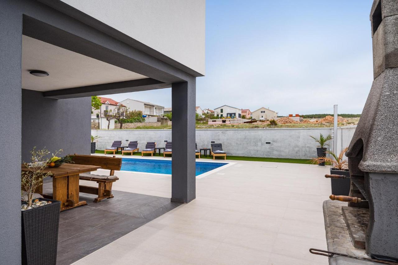 Luxury Villa Noemi Razanac Luaran gambar