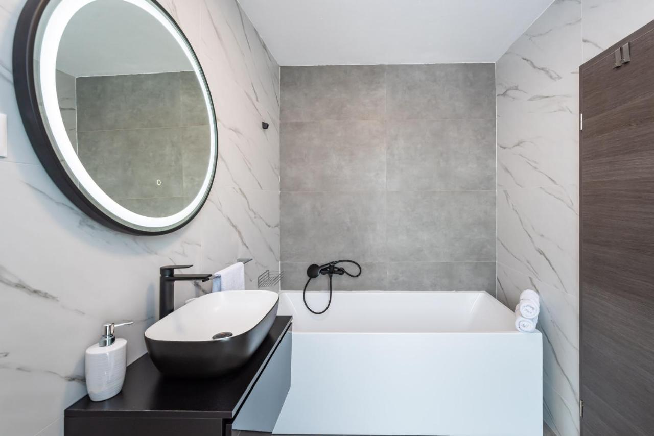 Luxury Villa Noemi Razanac Luaran gambar