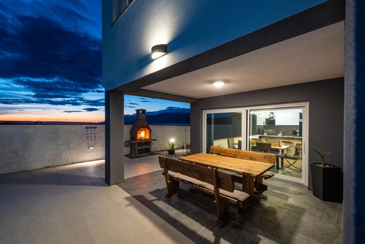 Luxury Villa Noemi Razanac Luaran gambar