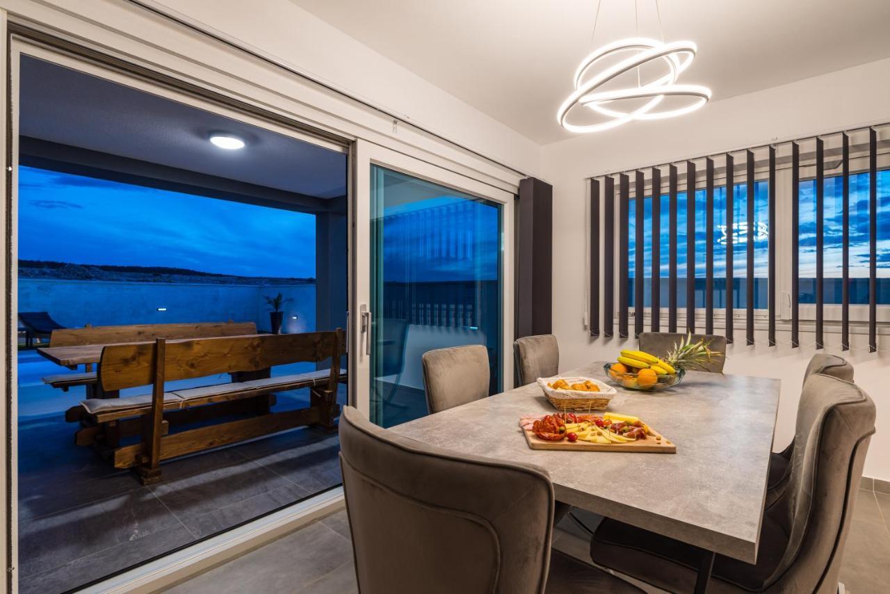 Luxury Villa Noemi Razanac Luaran gambar