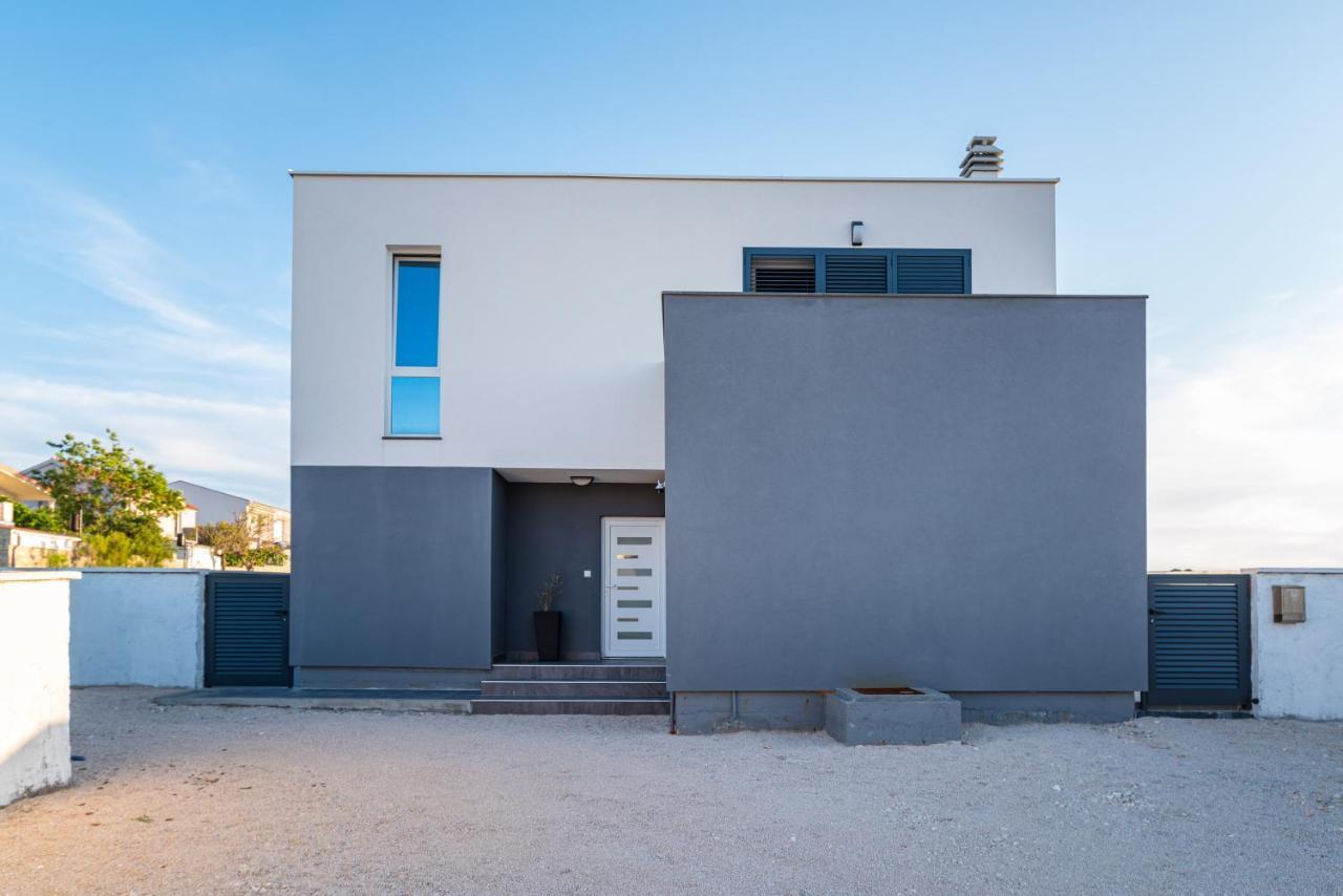 Luxury Villa Noemi Razanac Luaran gambar